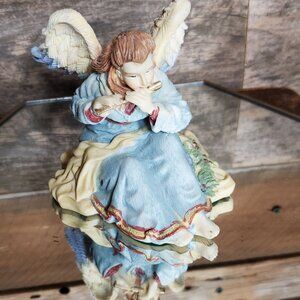 1993 Angel Playing Flute Figure # BA07 by International Resourcing Services